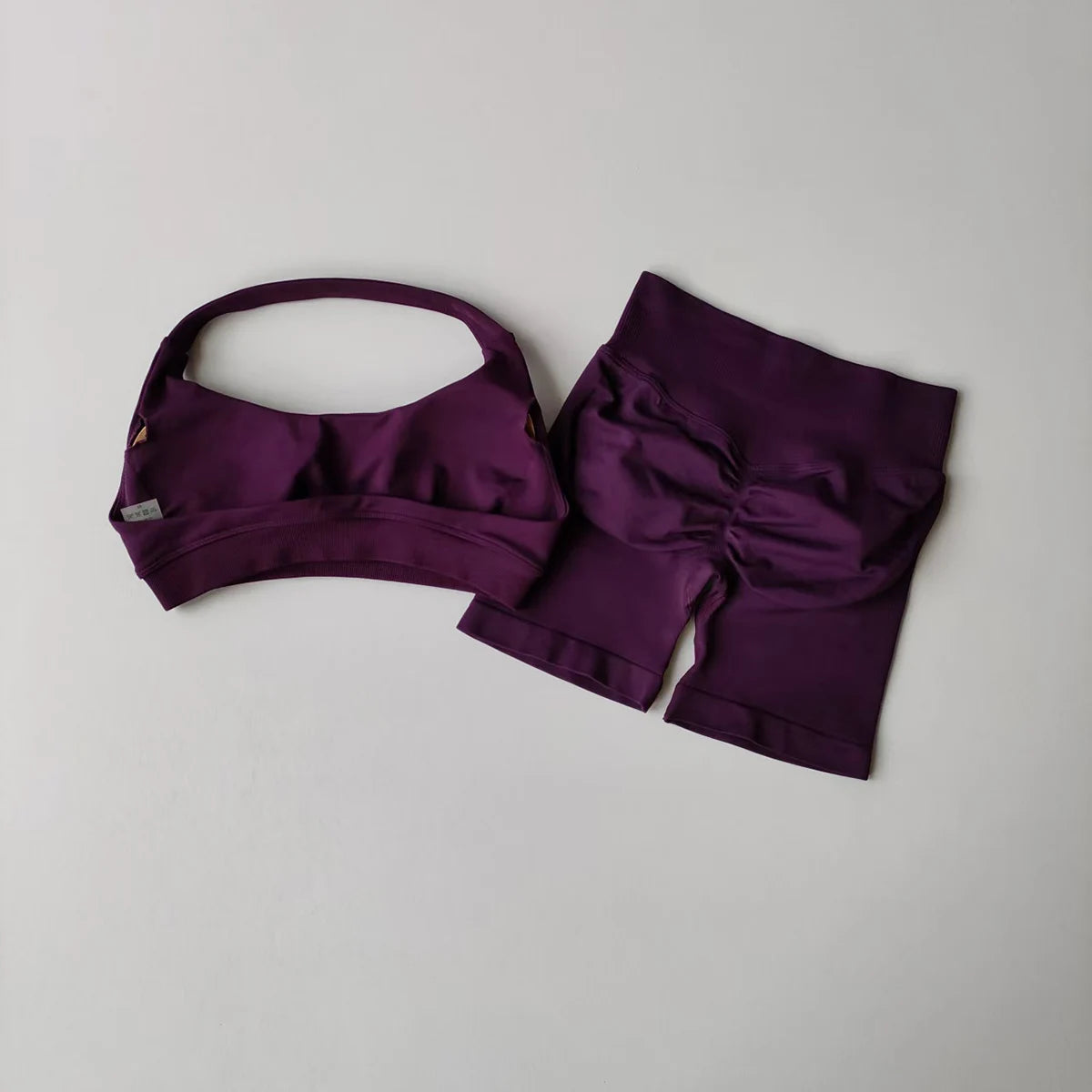 2 Pieces Yoga Suit for Women Seamless Fitness Gym Clothes Halter Sports Bra Matching Impact Shorts Workout Sets Gym Outfit